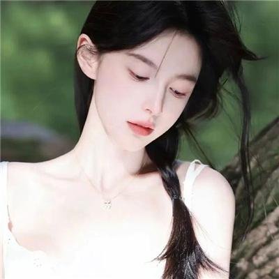 灵媒 封面