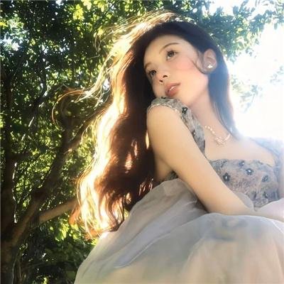 少女与季风 封面
